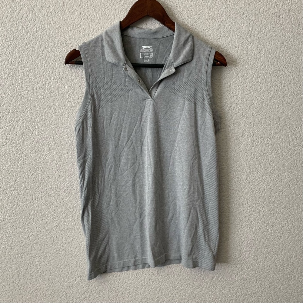 Slazenger Seamless Golf Shirt Womens Size Medium Gray Sleeveless Collared Top